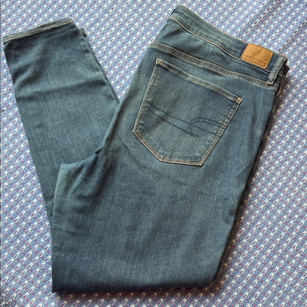 American Eagle Outfitters High Rise Jegging Medium Blue sz 18